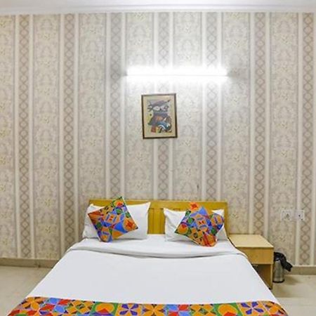 Hotel Fabexpress Ap International Noida Exteriér fotografie