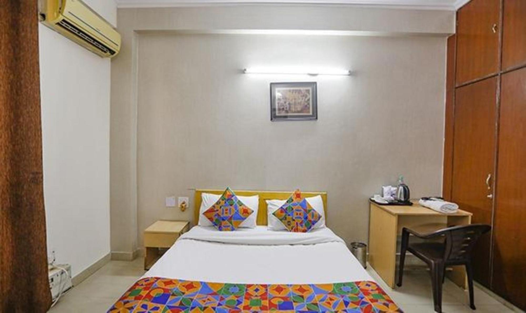 Hotel Fabexpress Ap International Noida Exteriér fotografie
